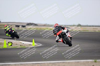 media/Apr-18-2025-TrackDaz (Fri) [[45f5874c44]]/C Group/Session 2 (Turn 10)/